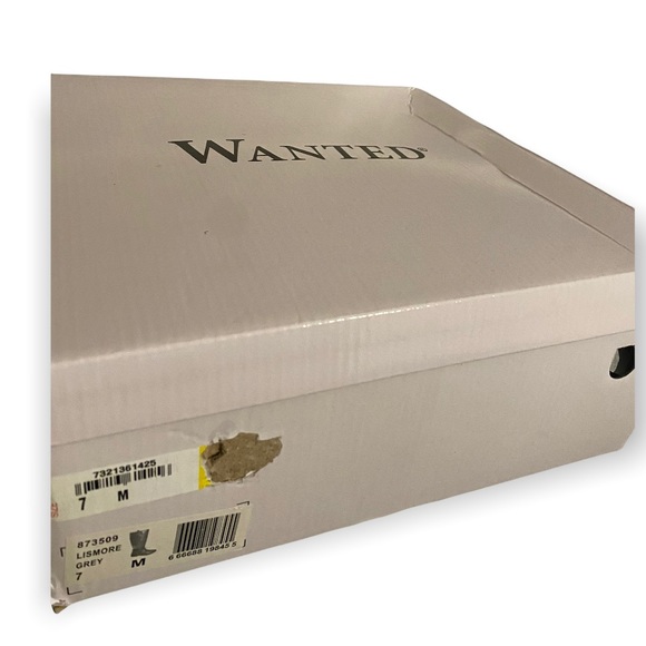 BOOTS - Picture 4 of 6